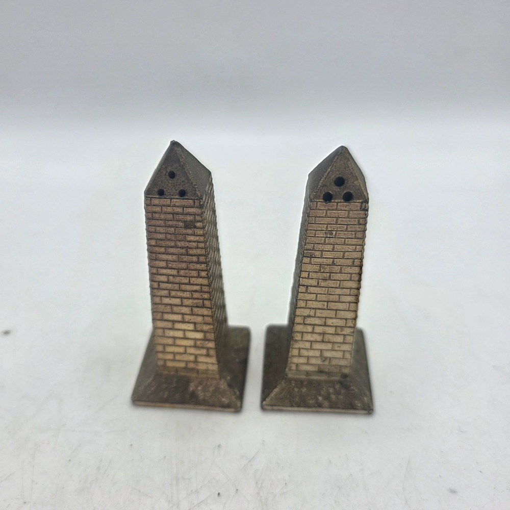 Washington Monument Metal Salt Pepper Shakers Souvenir Obelisk Pair